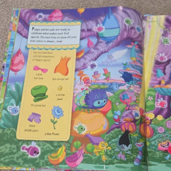 DreamWorks Trolls Look and Find Book - Picture 4 of 6